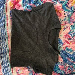 Lululemon swiftly size 4